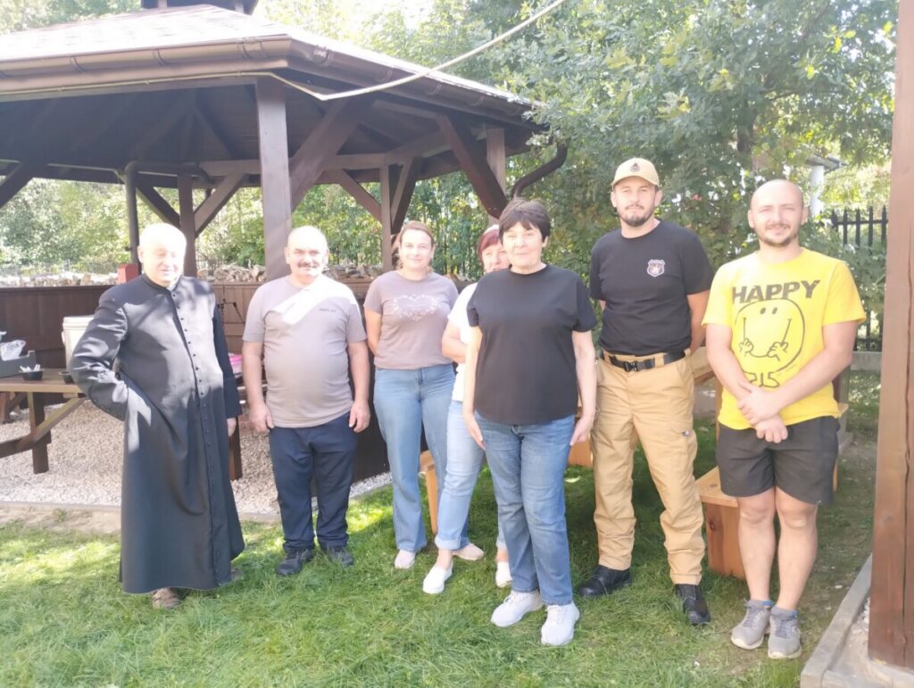 image-1057746880414325